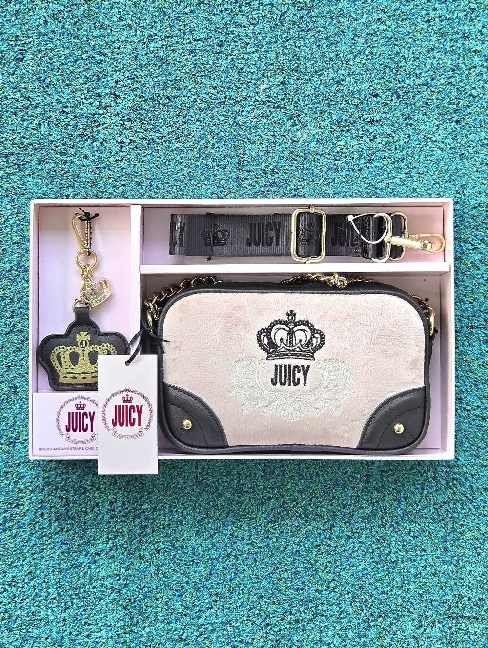 Juicy Couture Heritage Slim Camera Bag Set